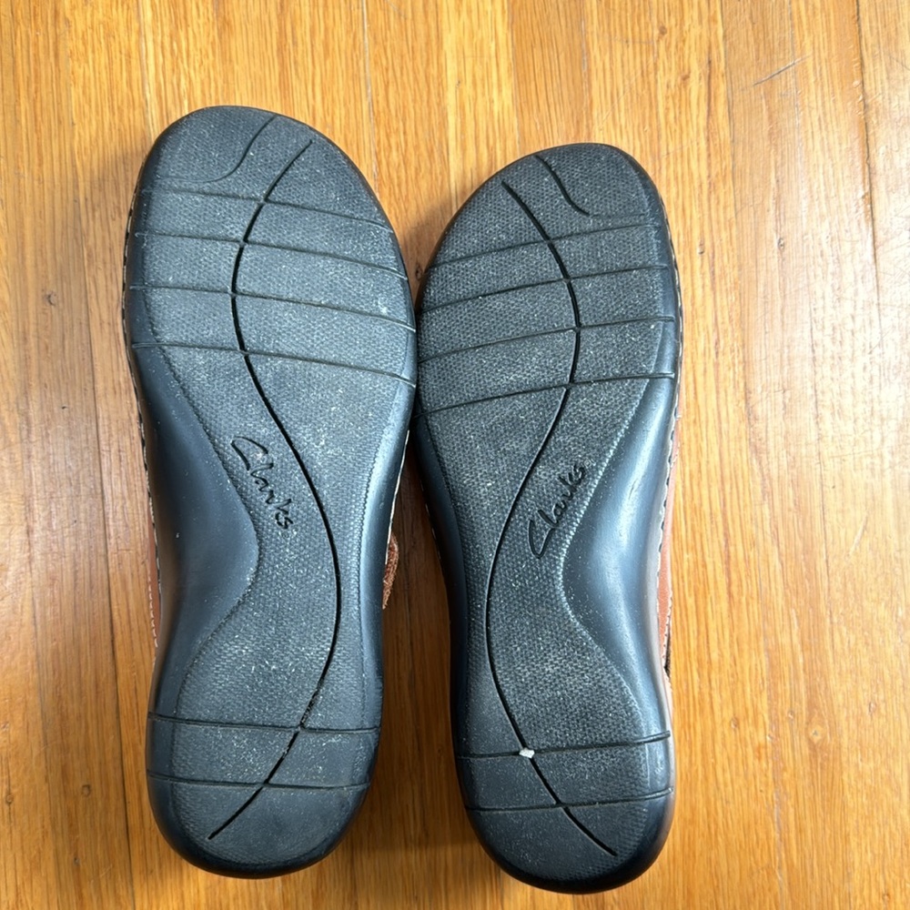 Clarks Sandals - Picture 2 of 3